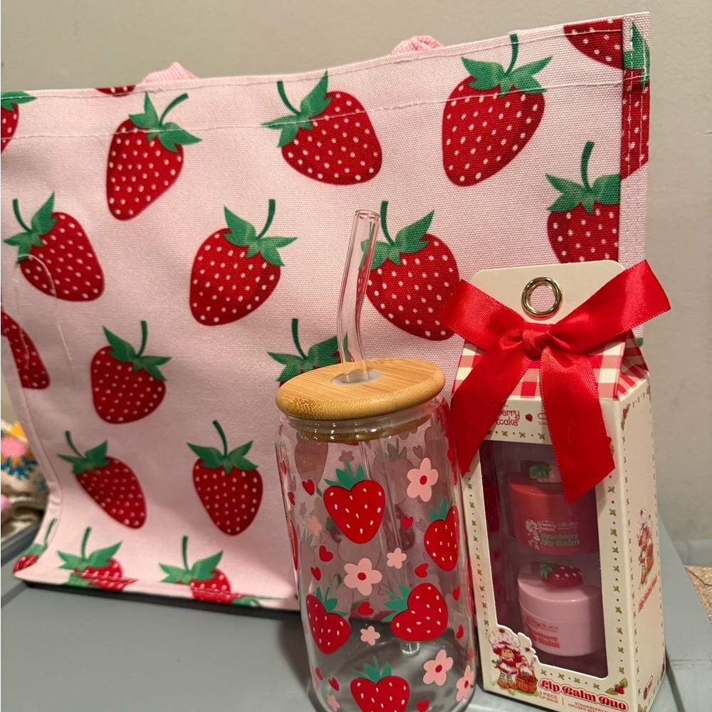 HATS, PURSES, GRAB BAG JEWELRY, WATER-BOTTLE HOLDERS - Picture 8 of 12